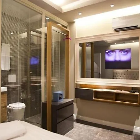 Otel Upper House